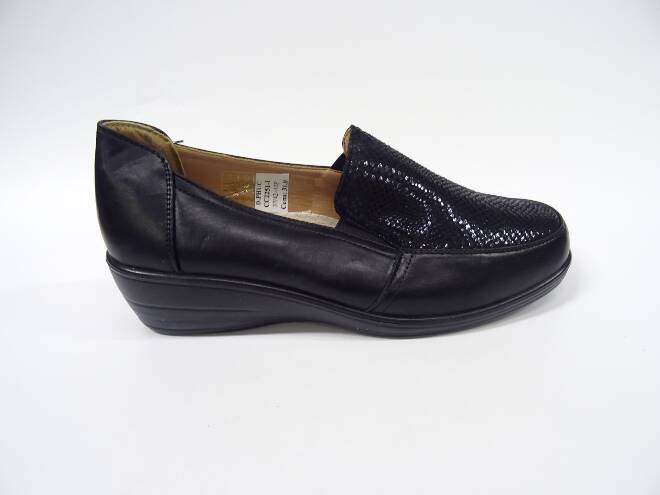 Półbuty Damskie CC2251-1 JEDEN 37-42