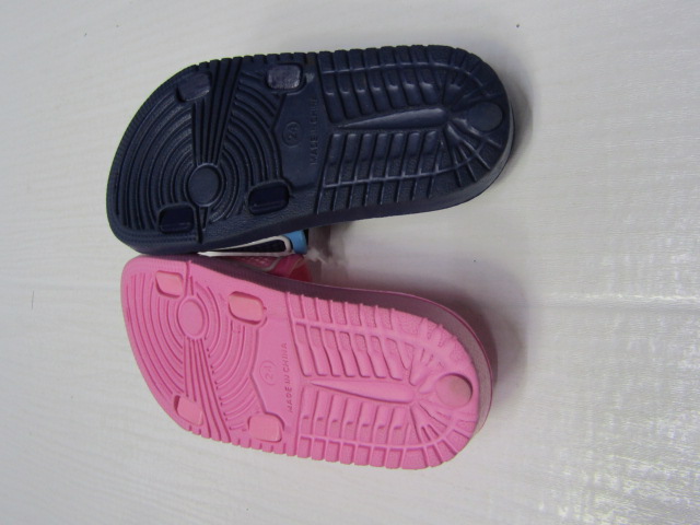 Kapcie Dziecięce B0221 BLACK/NAVY/FUSHIA/PINK 24-29 1