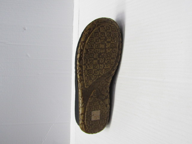 Kapcie damskie 0042 BLACK 36-41 1