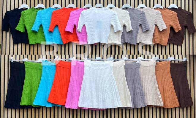 Komplet damskie 2234 Mix kolor Standard (Towar Włoskie) 1