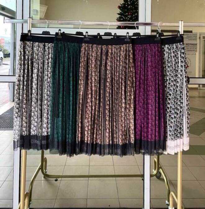 Spódnice damskie 2474 Mix kolor Standard   1