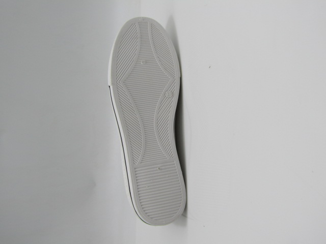 Trampki damskie DF705 NERO 36-41 1