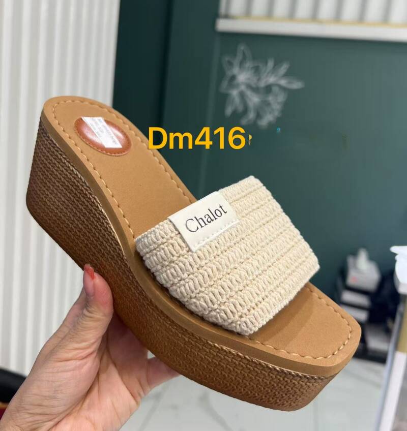 Klapki damskie Roz 36-41/ 12 par
