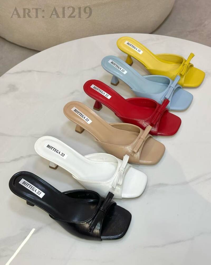 Klapkidamskie Roz 36-41/ 12 par