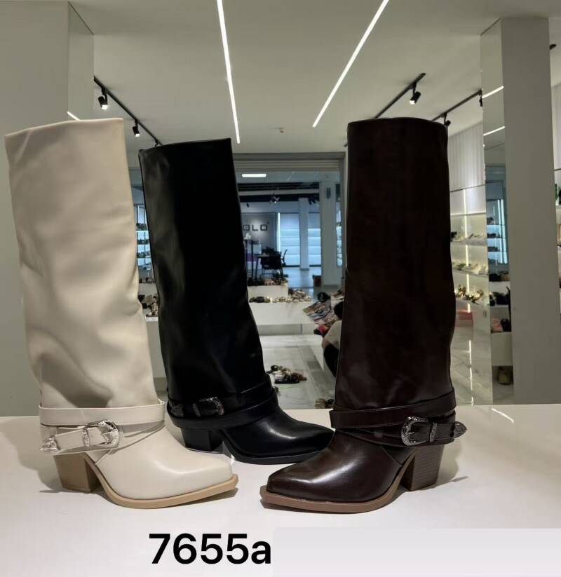  Kozaki damskie Roz 36-41/ 12 par