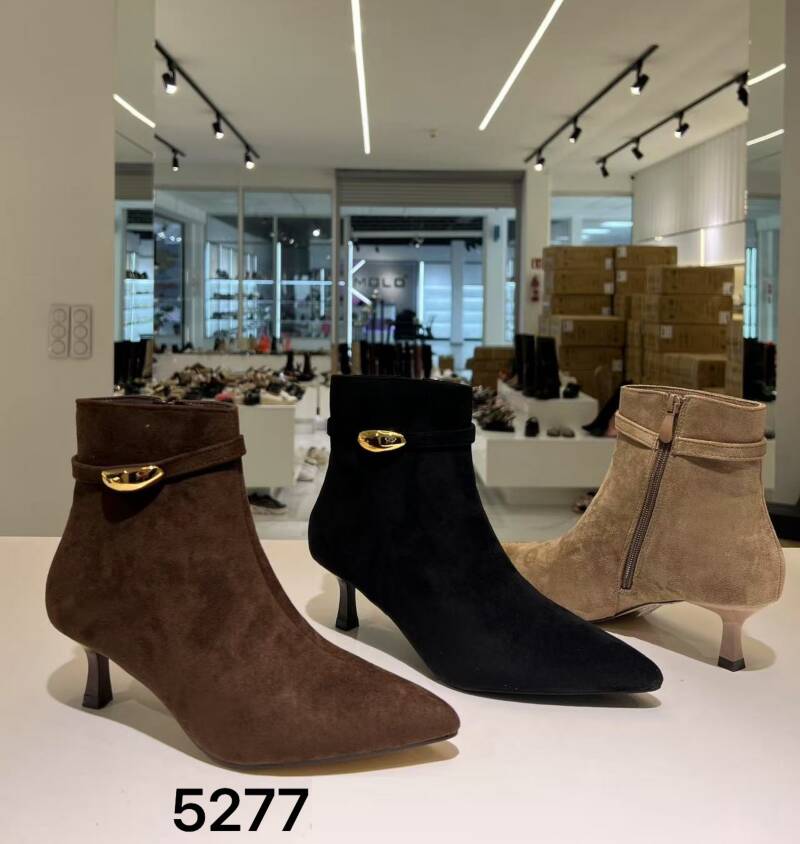 Botki damskie Roz 36-41/ 12 par