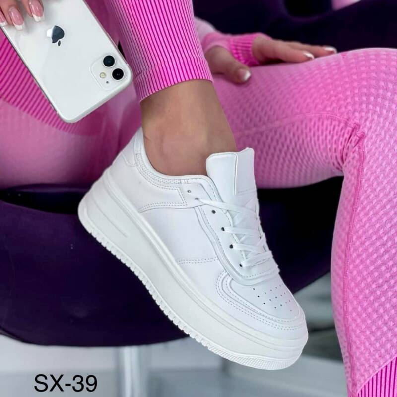 Buty sportowe damskie Roz 36-41/ 12 par