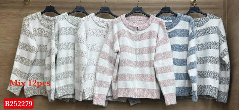 Bluzy damskie Roz Standard, Mix Kolor .Paczka 12 szt.