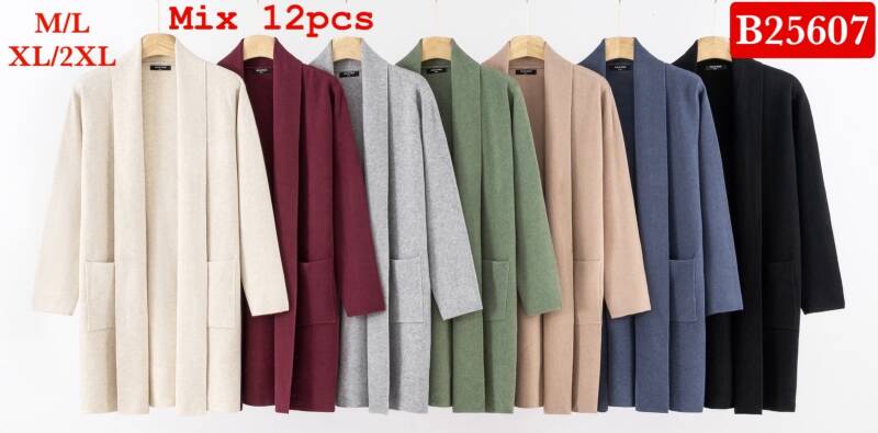 Narzutka damska Roz Standard, Mix Kolor .Paczka 12 szt.