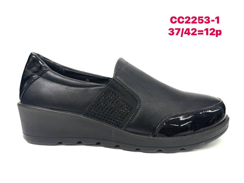 Półbuty damskie Roz 37-42/ 12 par