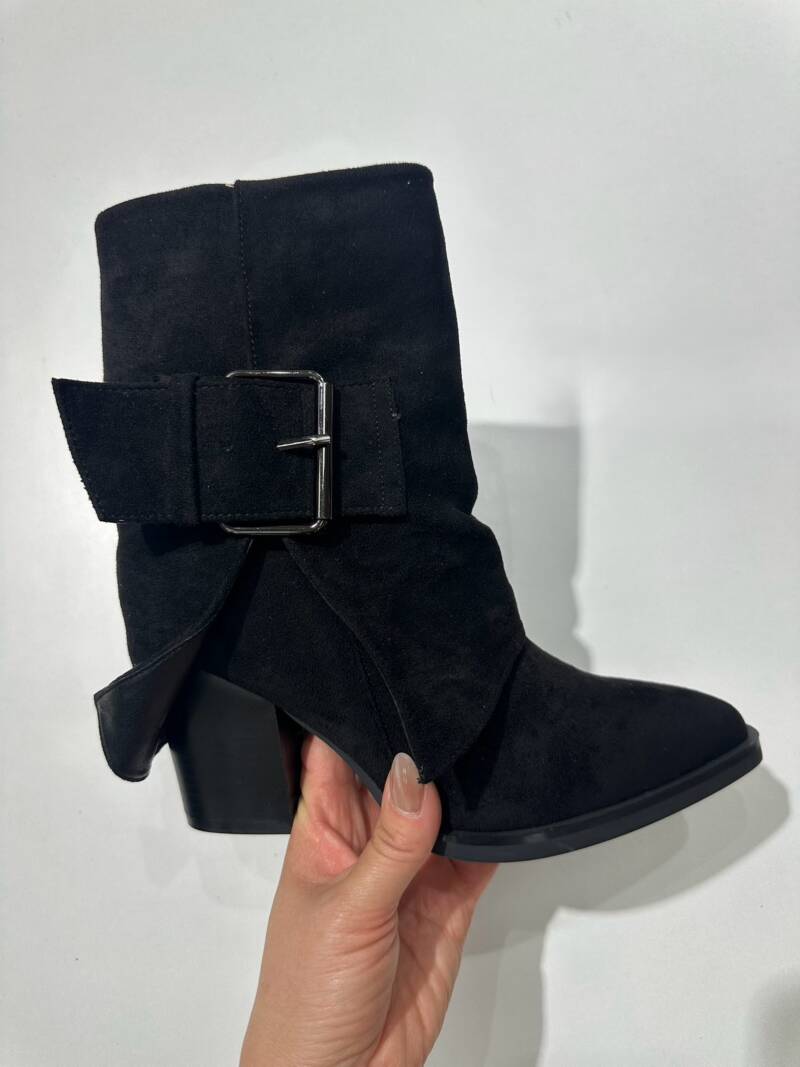 Botki damskie Roz 36-41/ 12 par