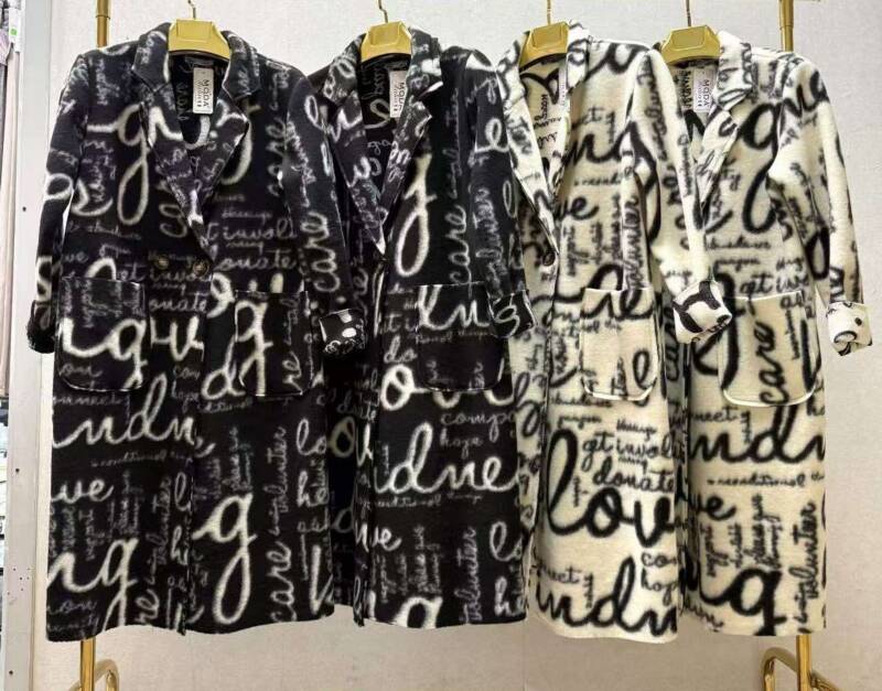 Płaszcze Damskie (Włoskie produkt) Roz Standard, Mix Kolor Paczka 5 szt