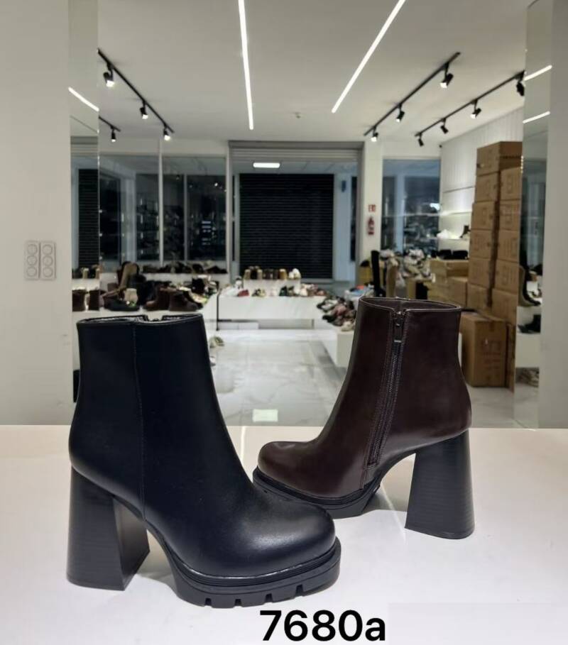 Botki damskie Roz 36-41/ 12 par