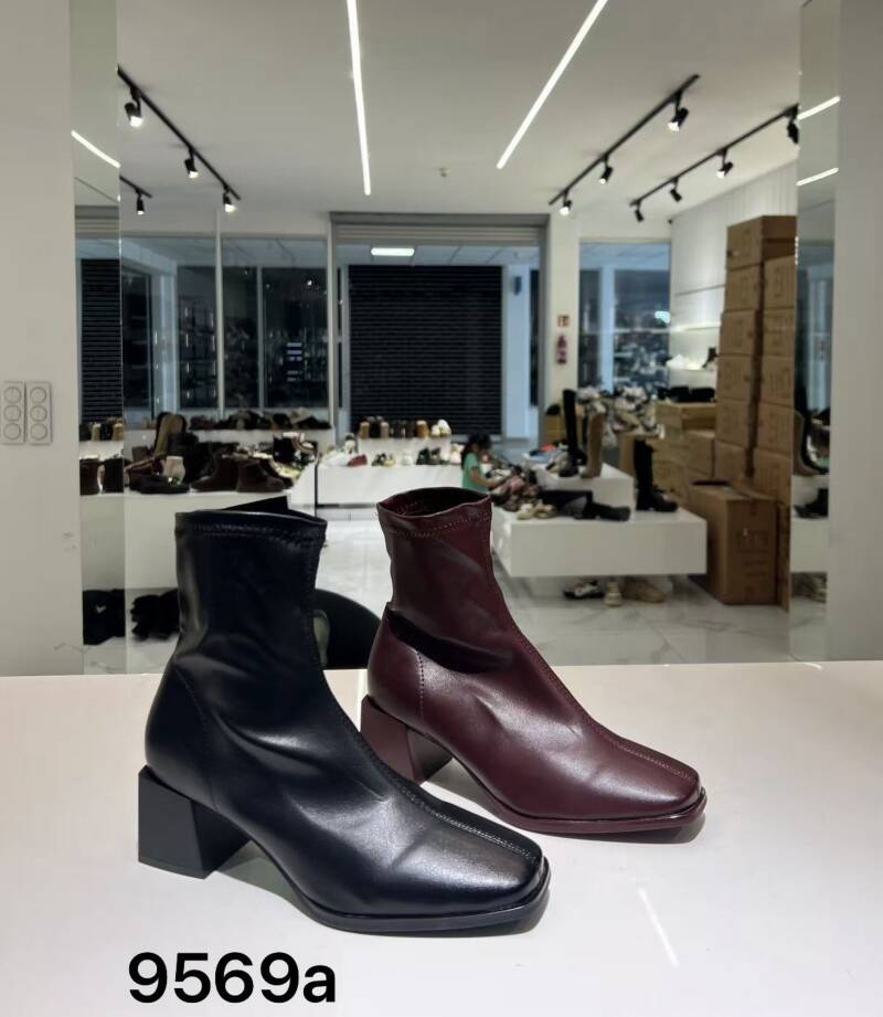Botki damskie Roz 36-41/ 12 par