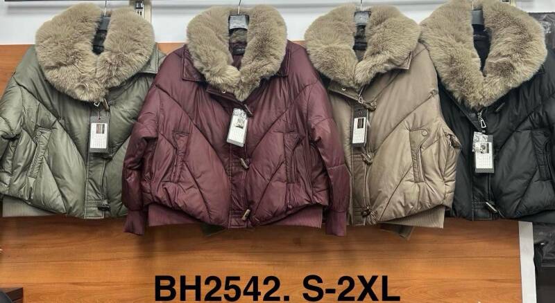 Kurtki damskie zimowe Roz S-2XL, 1 Kolor Paczka 5 szt