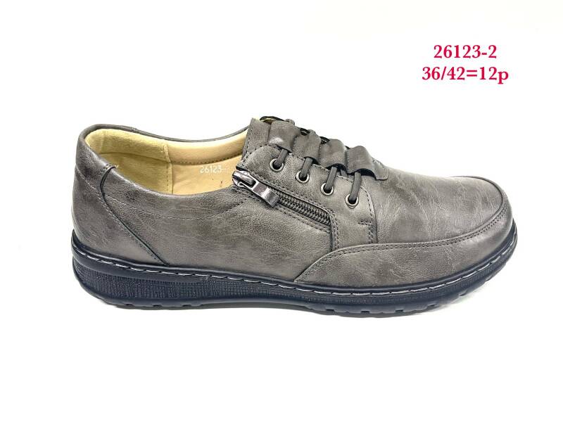 Półbuty damskie Roz 36-42/ 12 par