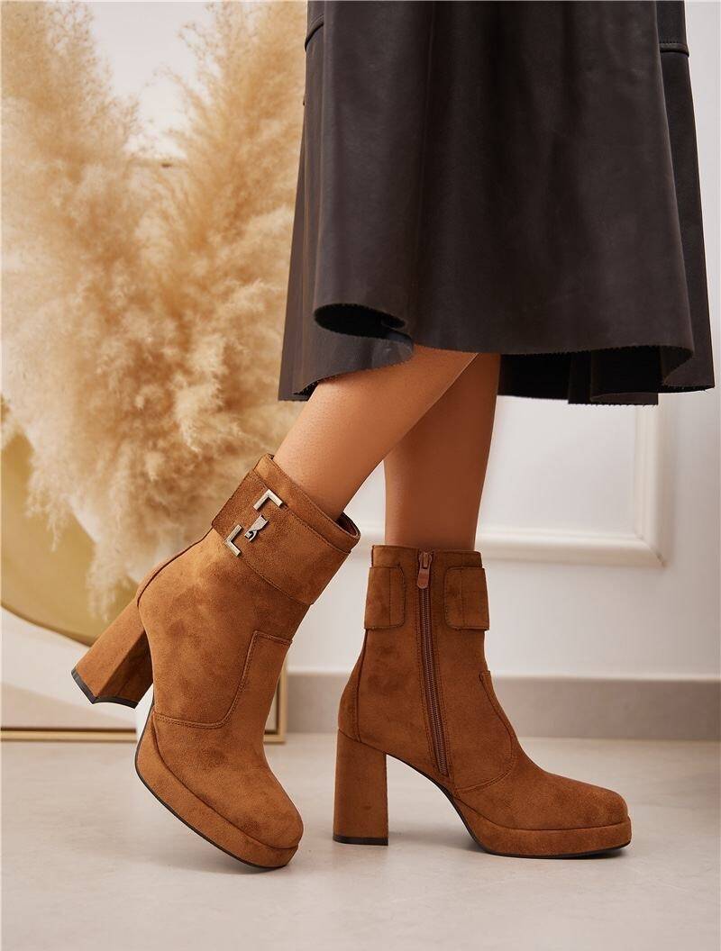 Botki damskie Roz 36-41/ 12 par