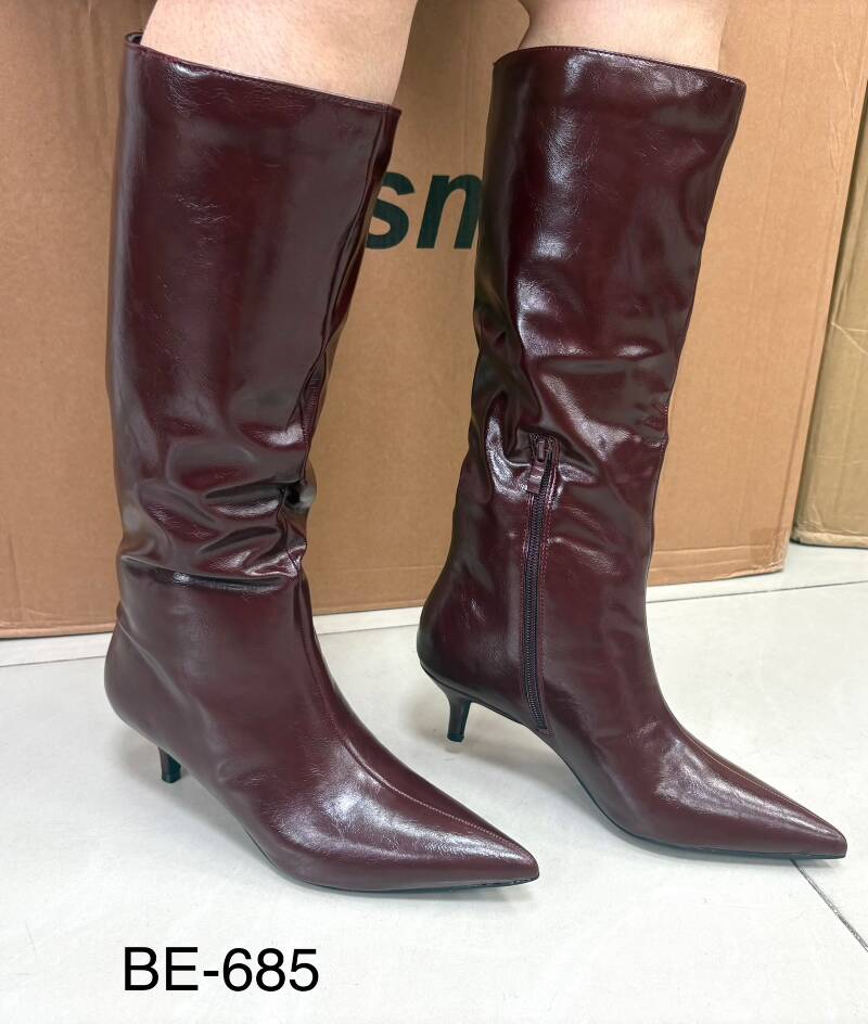Kozaki damskie Roz 36-41/ 12 par