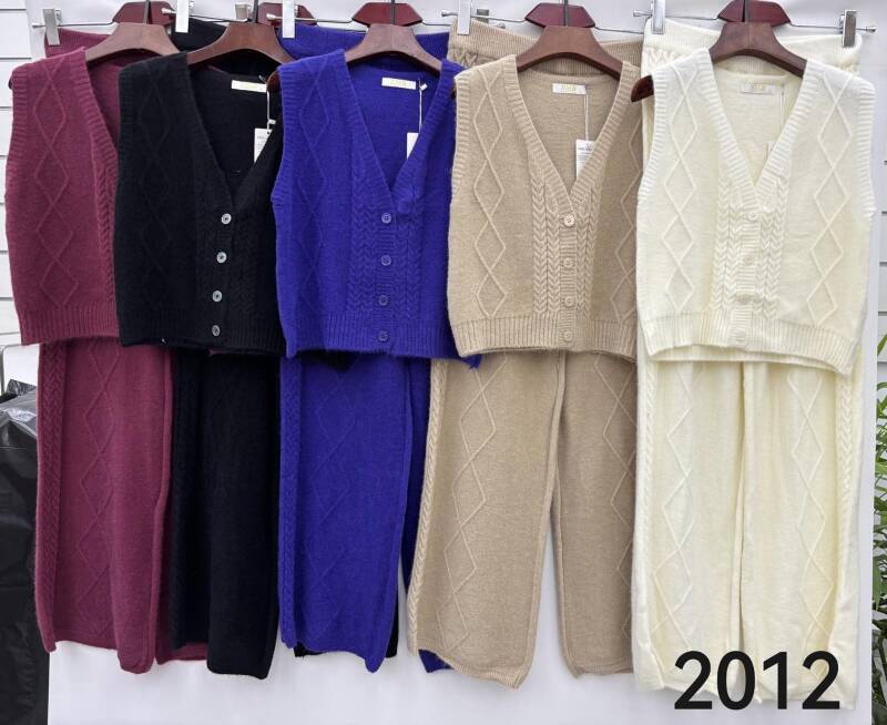 Komplet damskie Roz Standard, Mix Kolor .Paczka 10 szt