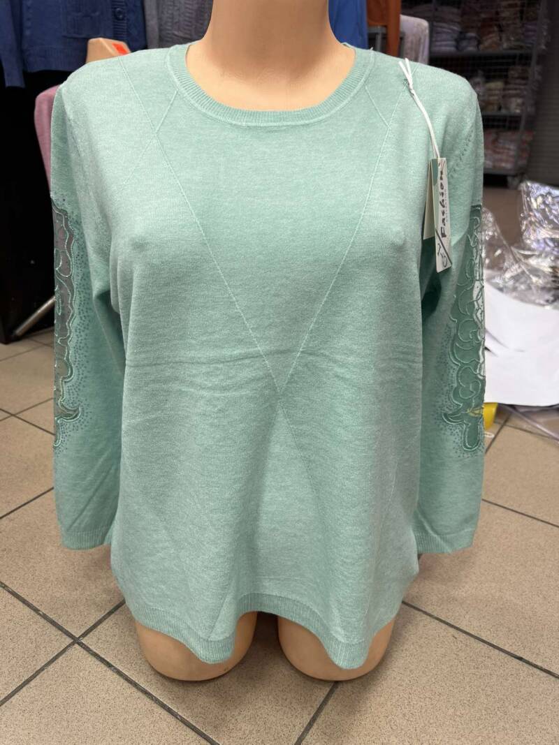 Swetry damskie Roz L-3XL. 1 kolor. Paczka 10 szt
