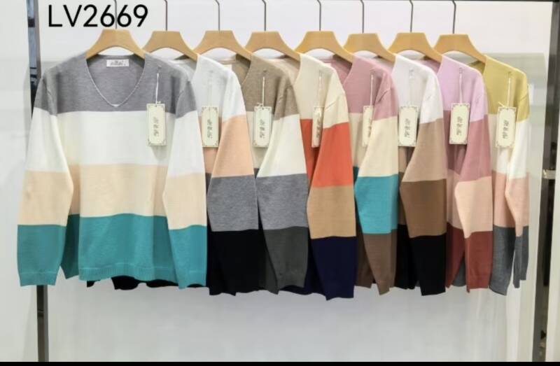 Swetry damskie Roz M/L-L/XL. Mix kolor. Paczka 8 szt