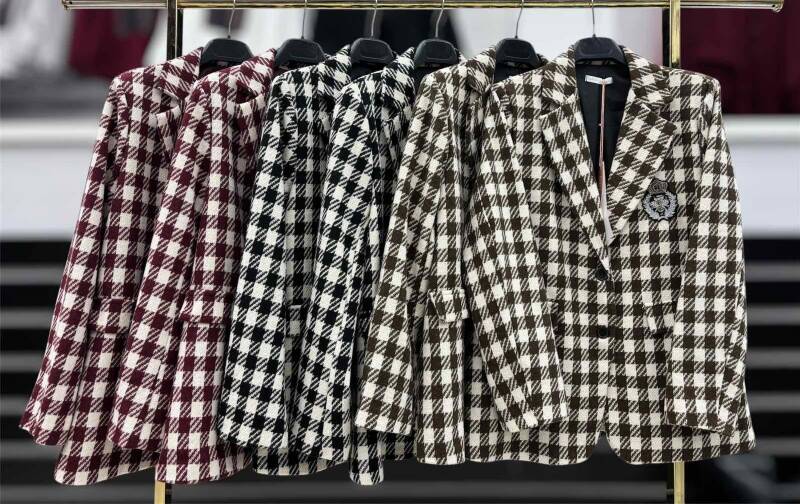  Płaszcze damskie (Włoskie produkt) Roz S-XL, Mix Kolor Paczka 5 szt