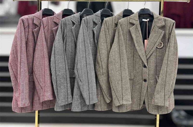  Płaszcze damskie (Włoskie produkt) Roz S-XL, Mix Kolor Paczka 5 szt