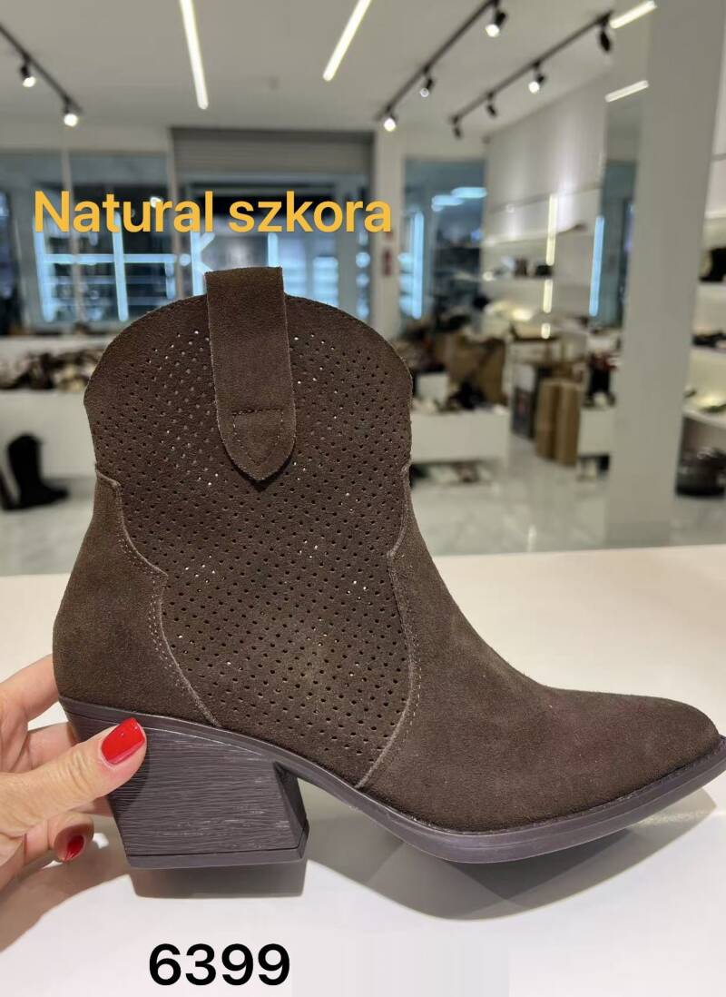 Kozaki damskie Roz 36-41/ 12 par 1