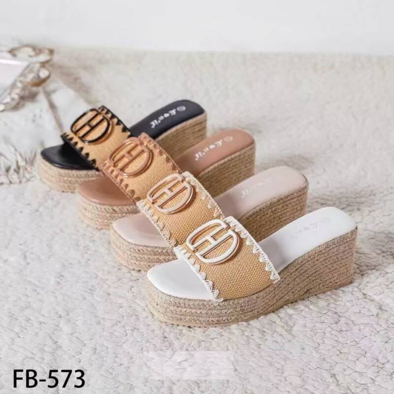 Klapki damskie Roz 36-41/ 12 par 1