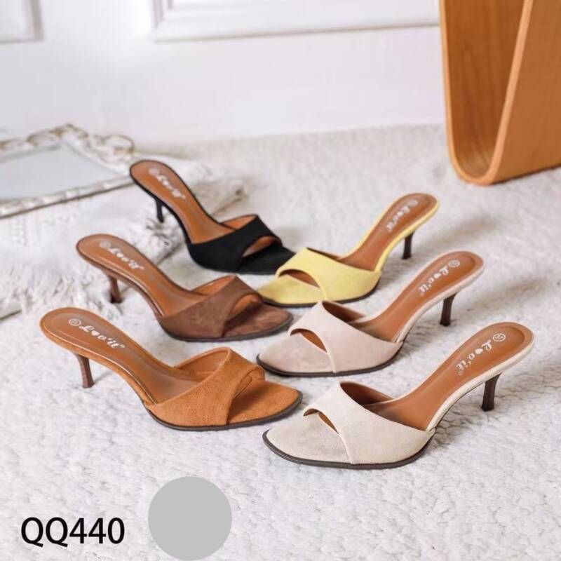 Klapki damskie Roz 36-41 / 12 par