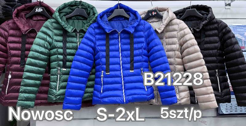 Kurtki damskie cienki Roz S-2XL, 1 Kolor .Paczka 5 szt 1