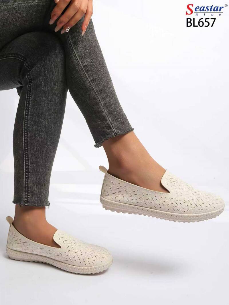 Balerinki/ Espadryle damskie Roz 36-41 / 12 par