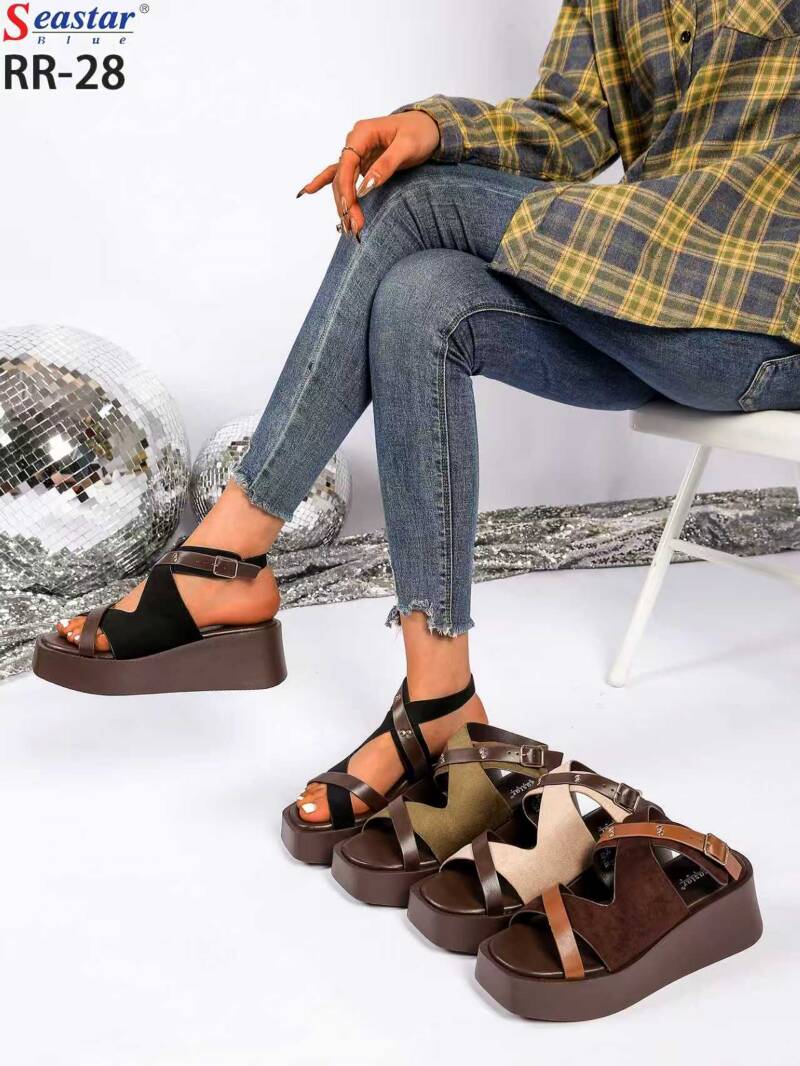 Sandały na obcasie  damskie Roz 36-41 / 12 par 1