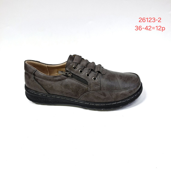 Półbuty damskie Roz 36-42 / 12 par