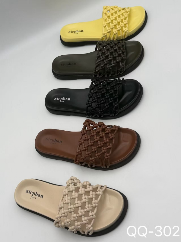 Klapki damskie Roz 36-41 / 12 par