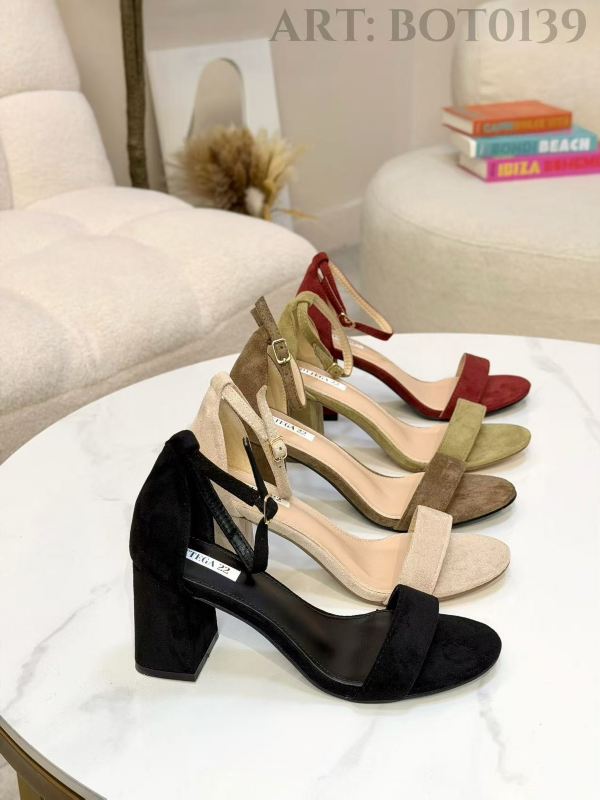 Czółenki damskie Roz 36-41 / 12 par