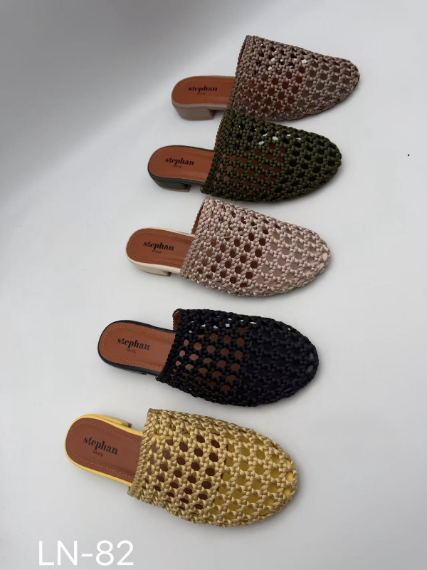 Klapki damskie Roz 36-41 / 12 par