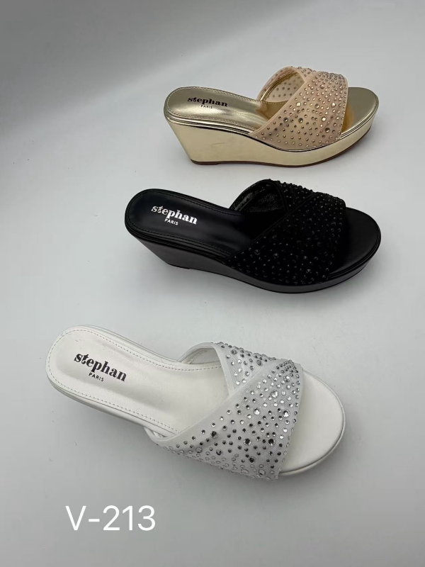 Klapki damskie Roz 36-41 / 12 par 1