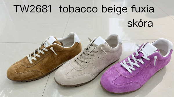 Czółenki damskie Roz 36-41 / 12 par