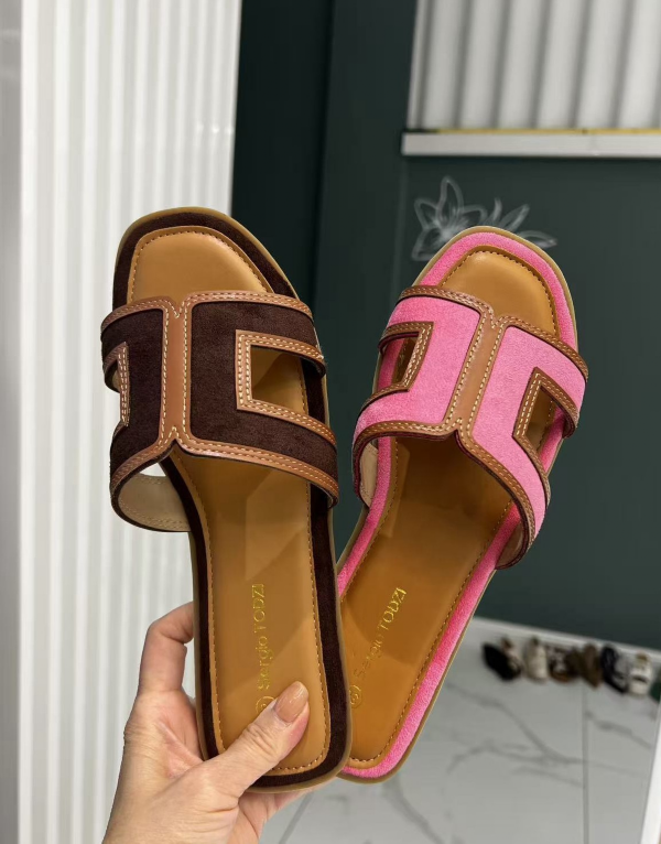 Klapki damskie Roz 36-41 / 12 par