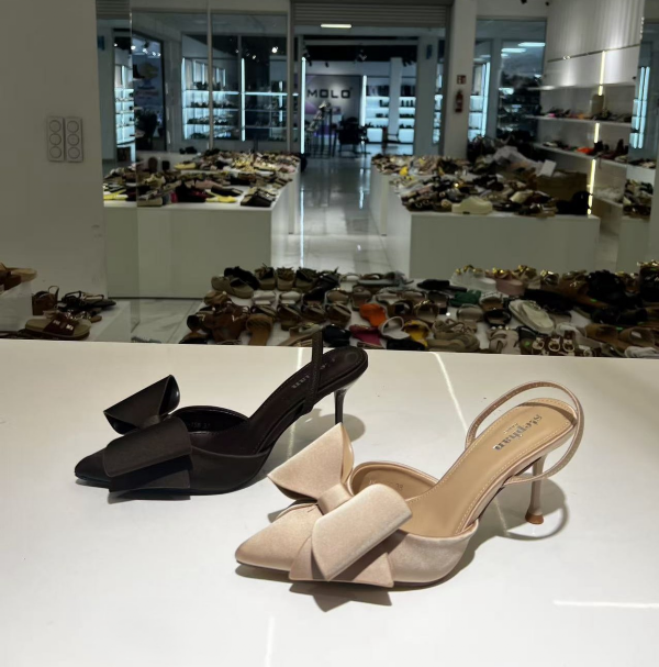 Szpilki damskie Roz 36-41 / 12 par
