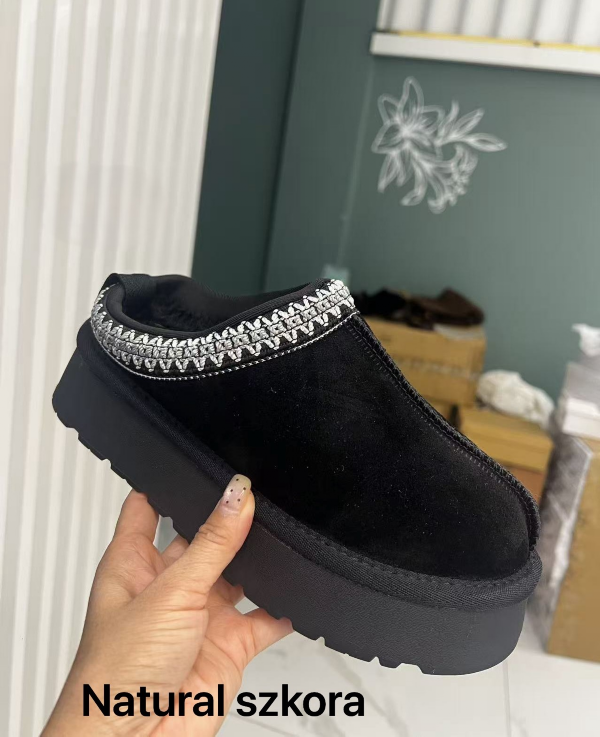 Klapki damskie Roz 36-41 / 12 par
